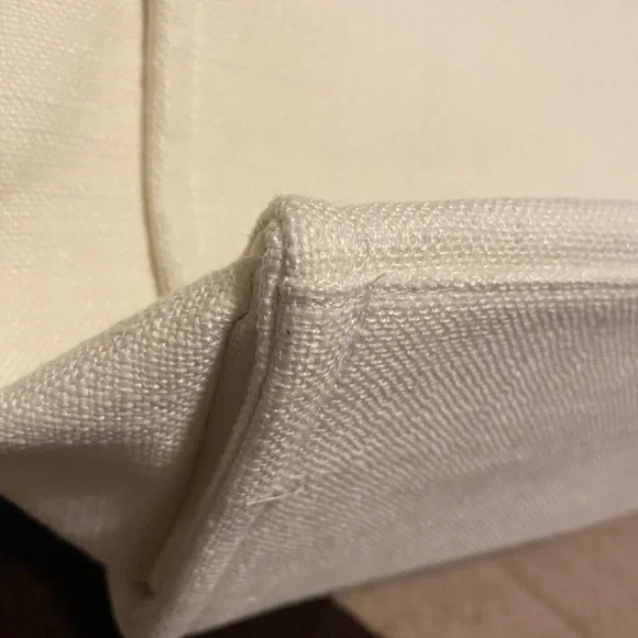 ❌SOLD❌ Gently Used! Excellent Condition Authentic Large CHANEL White Black Tote - Picture 4 of 16